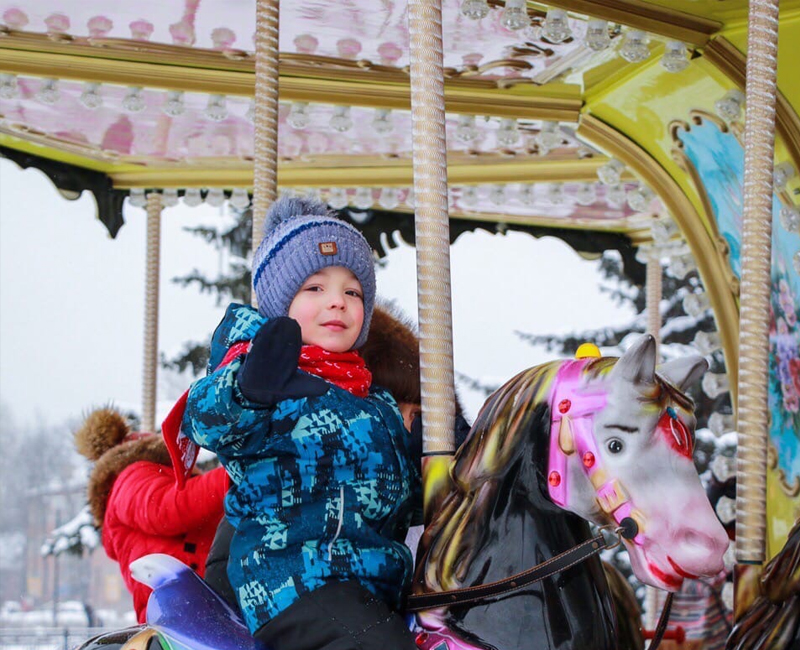 Погода карусель отправить фото