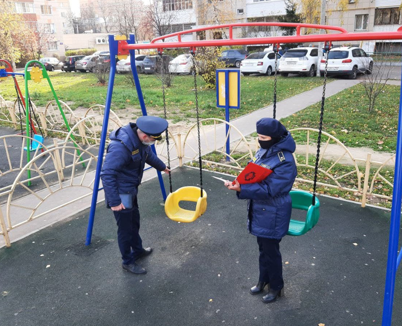 Содержание площадки. Осмотр детской площадки. Содержание детских площадок. НЛО на детской площадке. Как называются объекты на детской площадке.