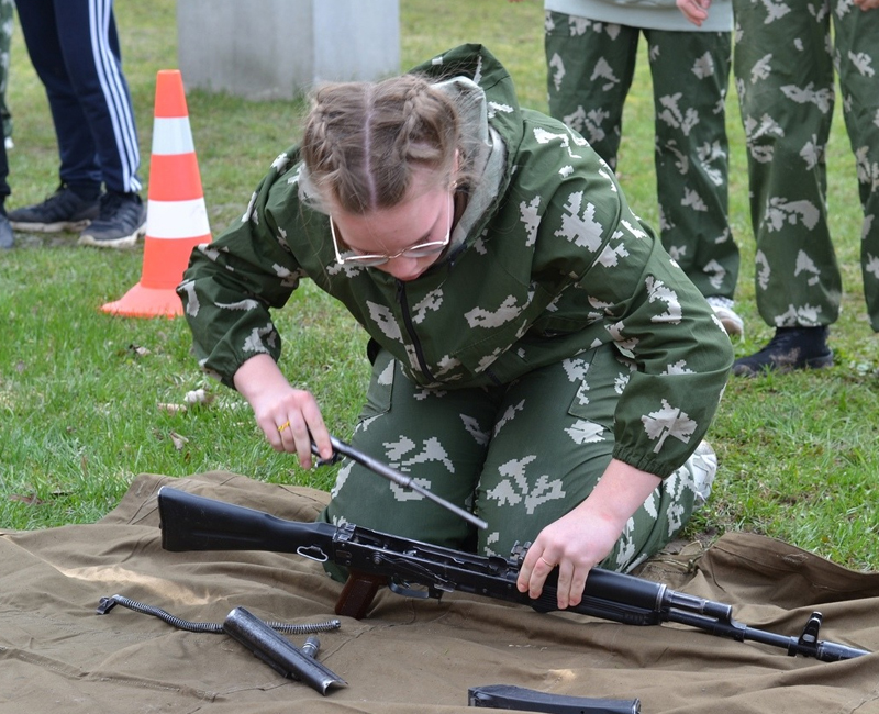 Военно патриотическая эстафета 9 мая. Военно-патриотическая игра к 9 мая картинки. Военно патриотические игры в Пензенской области какие проводятся?.