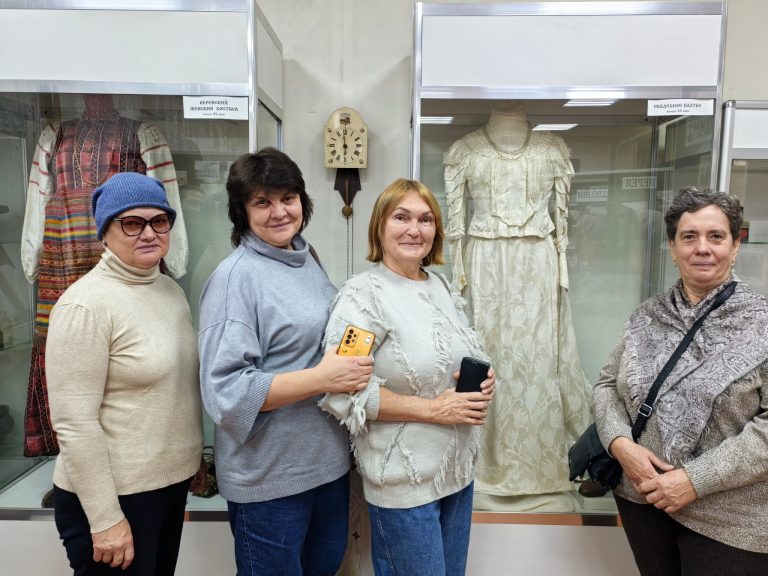 photo_5195373165331743594_w