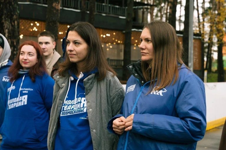 photo_5197523195895349628_y